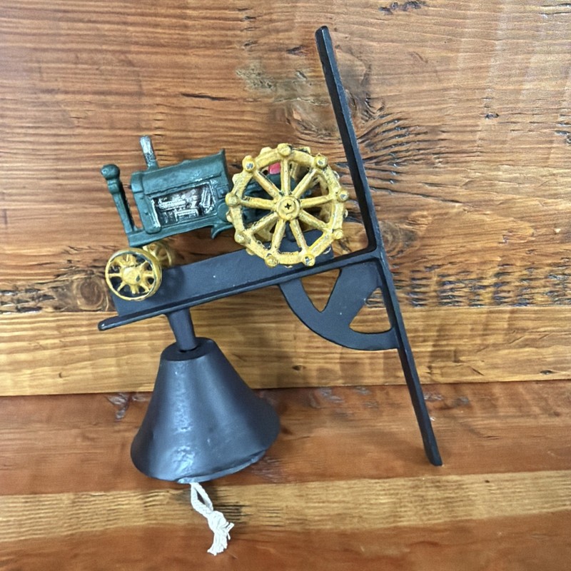 Vintage Antique Cast Iron John Deere Dinner Bell With Mounting Bracket