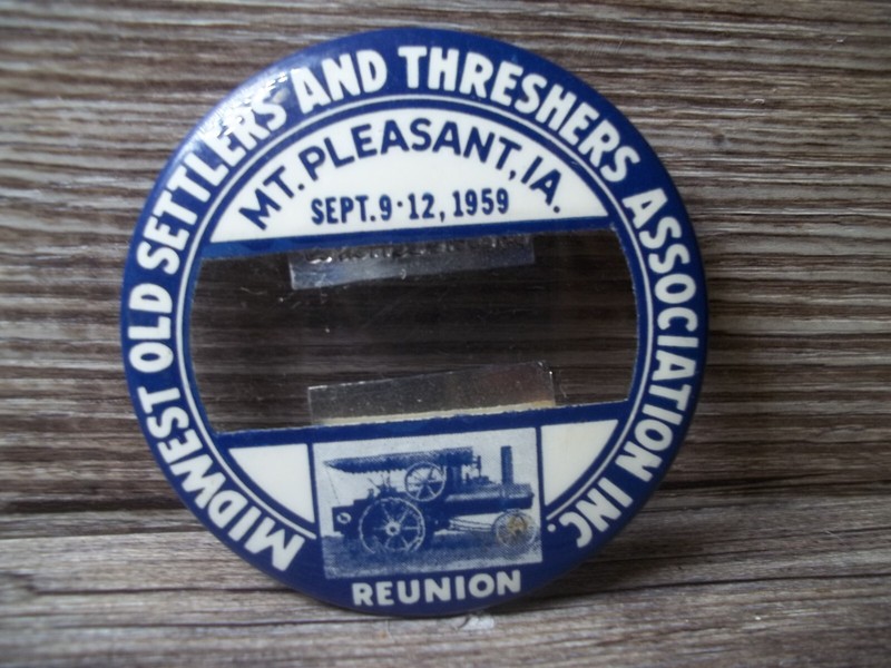 Midwest old settlers & Threshers assoc button Mt. Pleasant IA 1959 button Z29