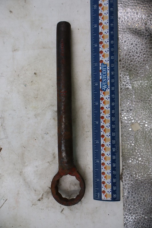 Vintage International Harvester IH 1 1/8″ Box Spud wrench 373942-R1 USA