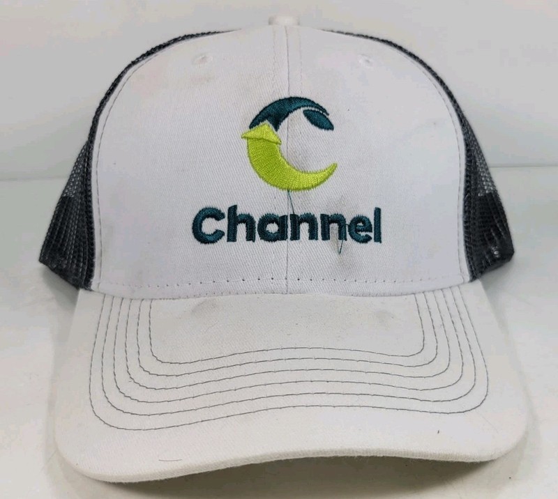 VINTAGE CHANNEL SEED CORN TRUCKER HAT – UNWORN – MESH – SNAPBACK