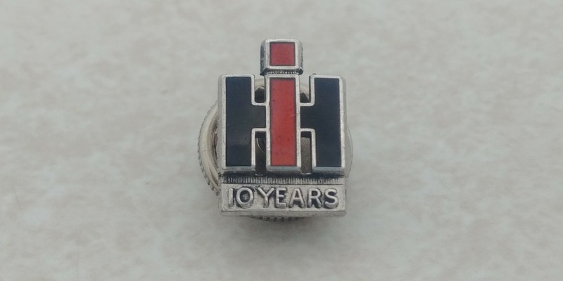 Vintage International Harvester 10 Year Employee Service Screw Back Pin L3