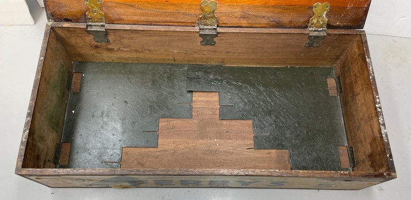 Vintage Ferrys Morse Seed Company Display Box gallery
