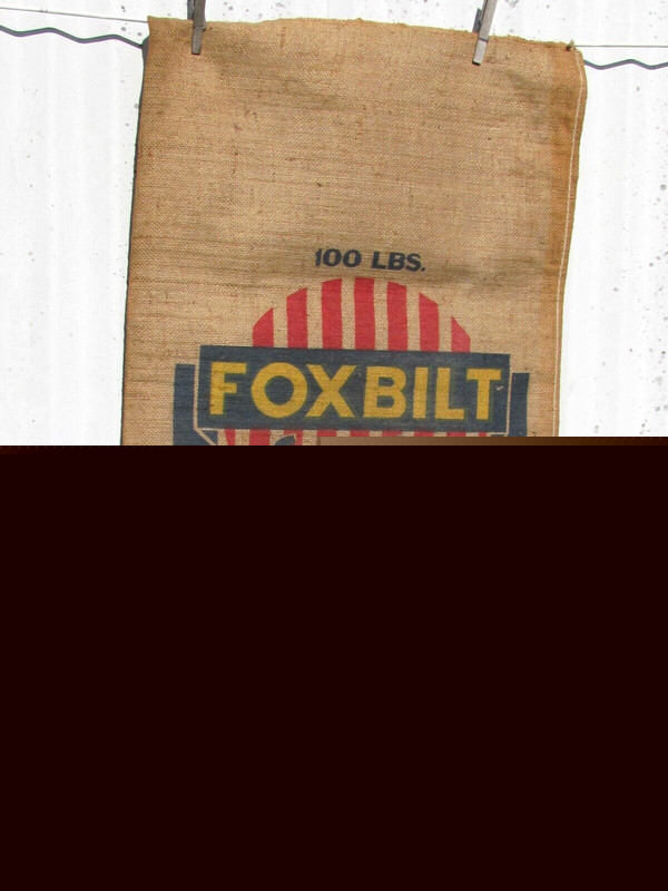 c1950 FARM COW PIG CONCENTRATE FEED PAPERLINED BURLAP SACK FOXBILT DES MOINES IA