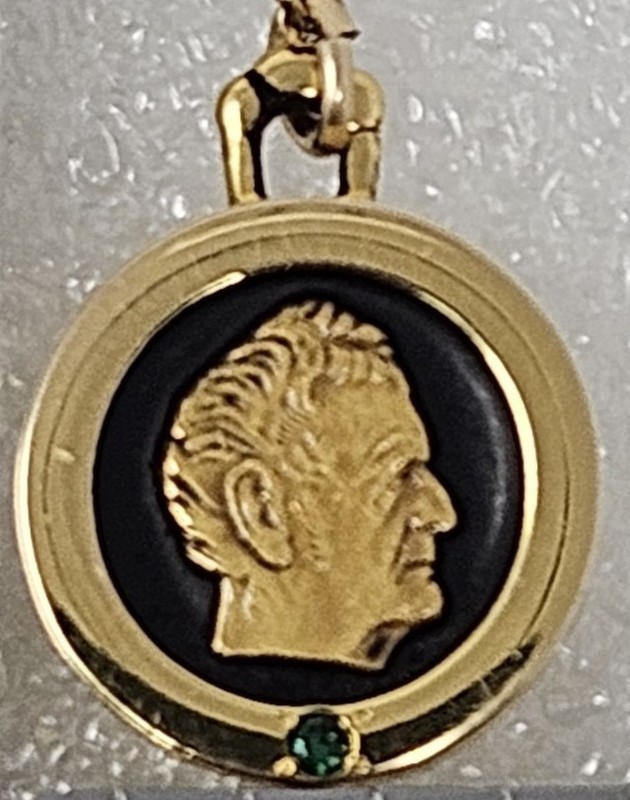 Vintage John Deere 10K Gold Employee Service Pendant 1 Emerald