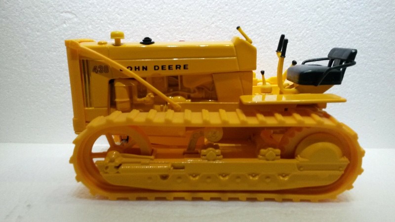 Ertl John Deere 430 Die Cast Yellow Crawler 6 1/2″