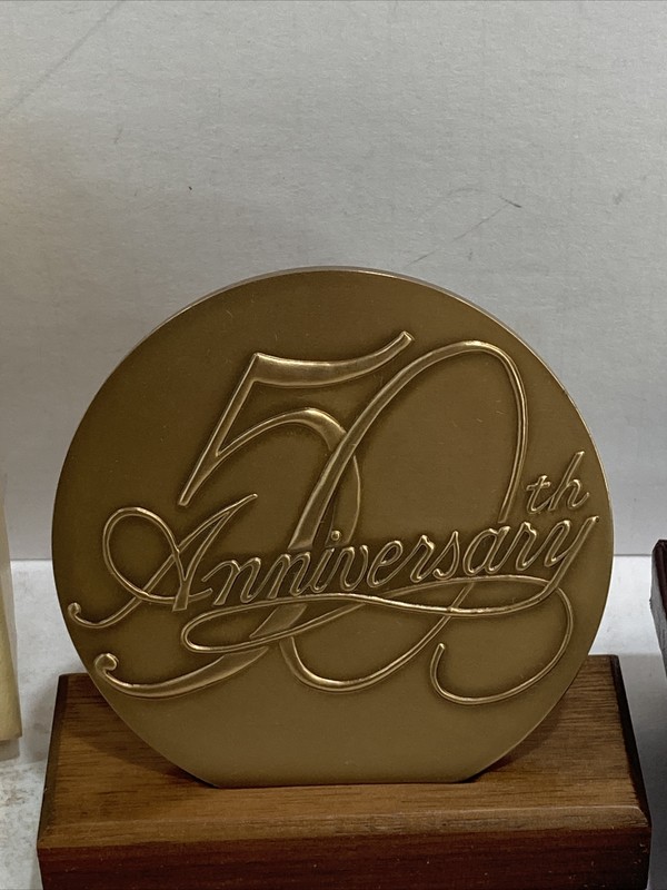 JOHN DEERE Credit Union Waterloo Ia 50th anniversary  bronze Medallion 1984 gallery