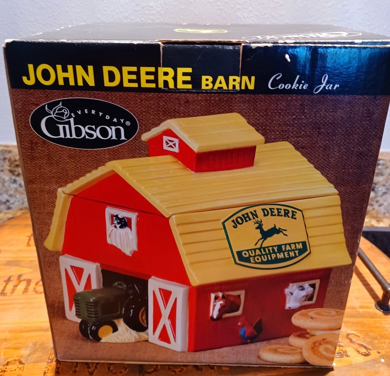 John Deere Tractor Red Barn Gibson 2005 Cookie Jar NIB