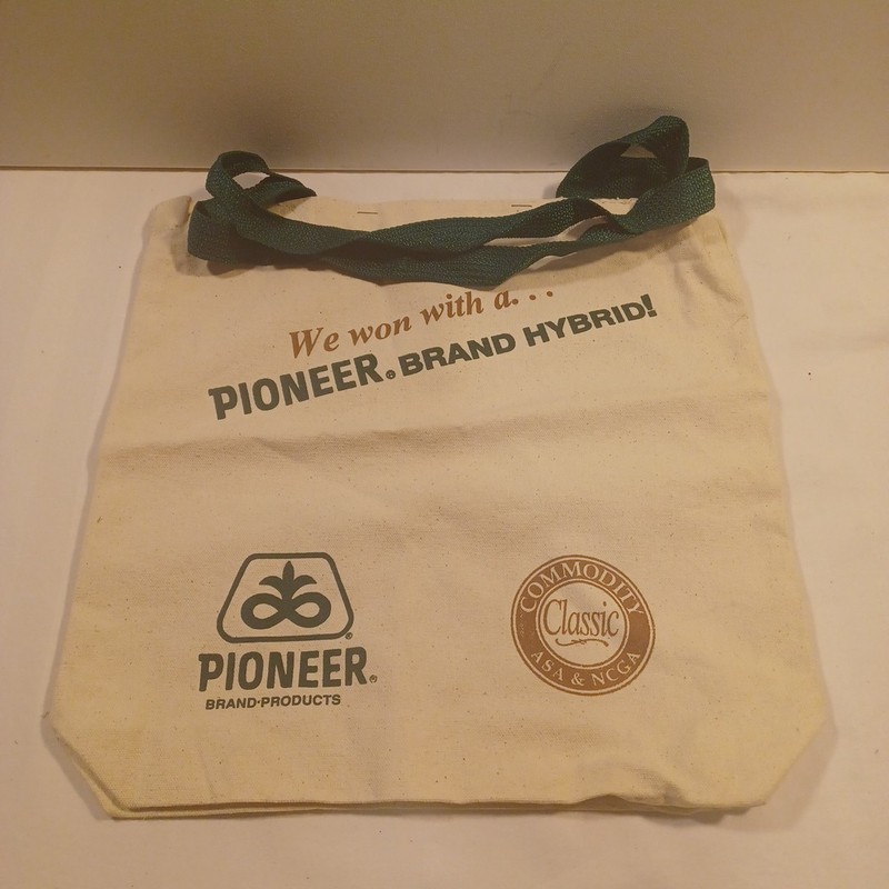 Pioneer Seed Company Canvas Bag Pioneer Hybrid Green And White