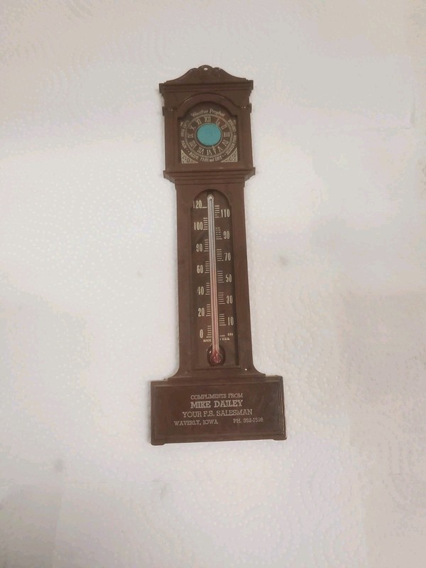9″ Plastic Thermometer Mike Dailey F S salesman Waverly Iowa Farm Service