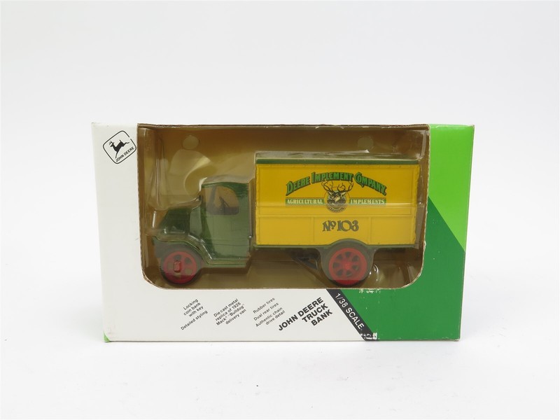John Deere No.103 Truck Coin Bank Agriculture Co. ERTL 3560 1/38 Scale Die Cast