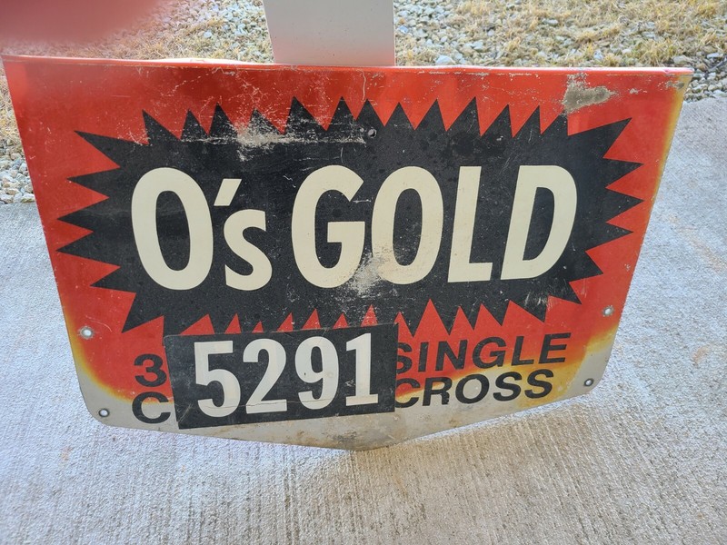 24 x 17.5 O's Gold 3 Way Single Cross Seed Corn Vintage Metal Adv.Dbl.Sided gallery