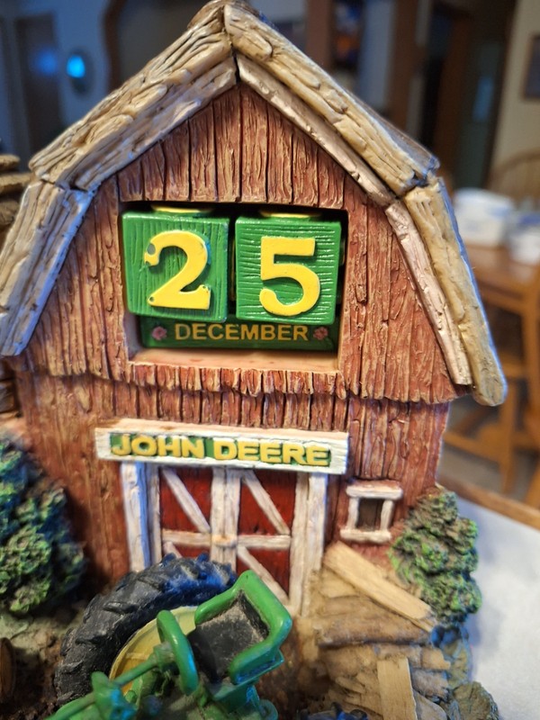 John Deere Licensed "1937 Model G" Perpetual Calendar Farm Scene Diorama gallery