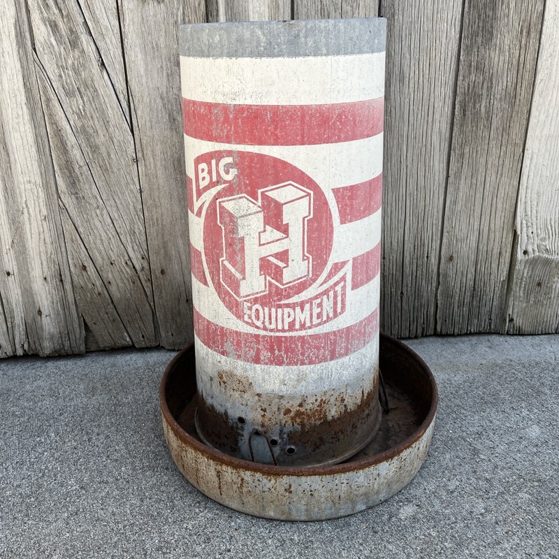 Vintage 1950’s BIG H EQUIPMENT Feed Chicken Feeder 22” X 15” Red & White Stripe