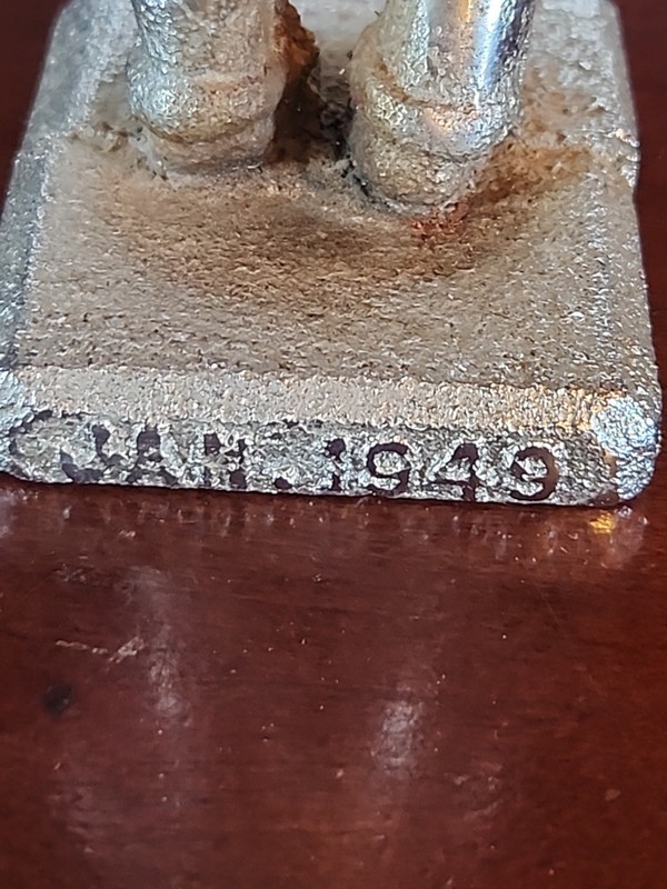 VINTAGE 1949 cast iron International Harvester IH BEAR LOU KY N20 gallery