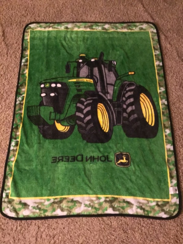 Vintage John Deere Fleece Throw Blanket Tractor Green Camouflage 60” X 46” gallery