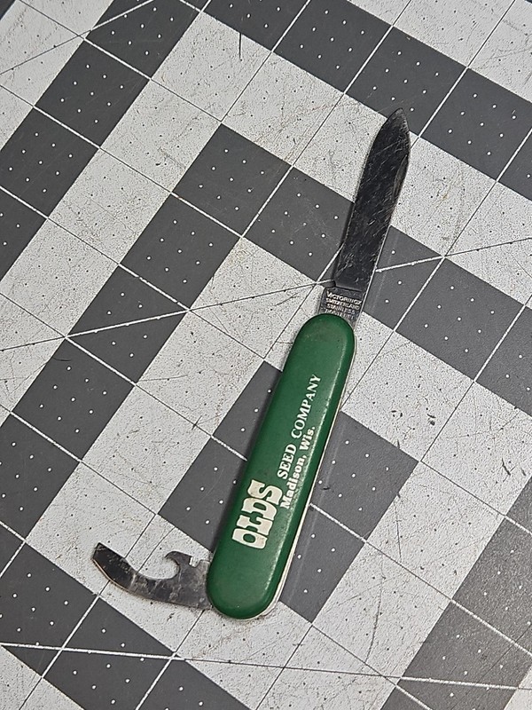 Vintage Olds Seed Company Victorinox Knife Madison Wis Green Officer Suise GUC