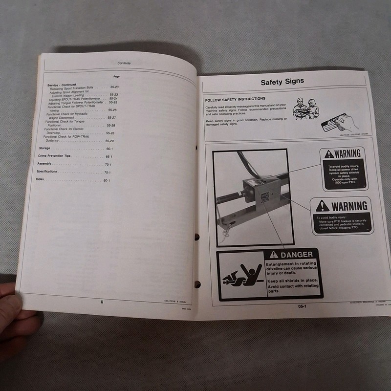 John Deere 3950 3970 Forage Harvesters Operator's Manual OM-E77183 Issue F6 gallery