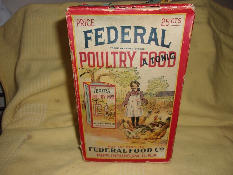 OLD 40 Ounce 25 Cent Box Federal Poultry Food, A Tonic Cool Graphics, Unopened
