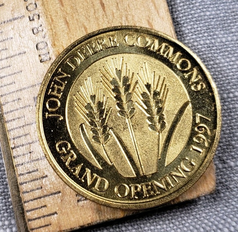 1997 JOHN DEERE COMMONS GRAND OPENING TOKEN MEDAL CHALLENGE COIN C7