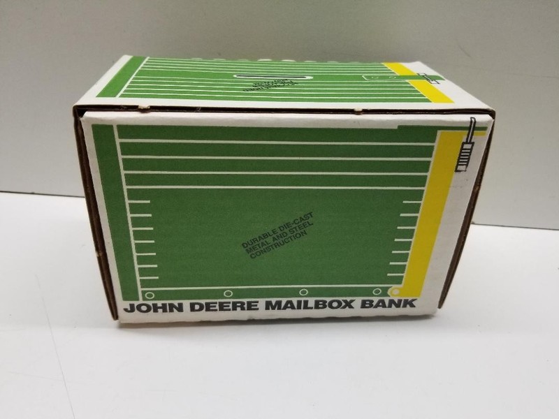John Deere ERTL Rural Mailbox Bank NEW IN BOX Vintage 1986 Padlock And Key 5589 gallery