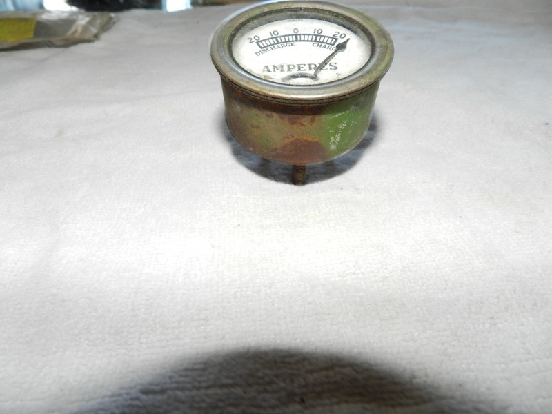 Vintage JOHN DEERE Farm Tractor Q K Amperes Amp Gauge #405702 gallery