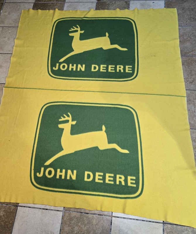 John Deere Blanket 68×55″ Fleece Deer Logo