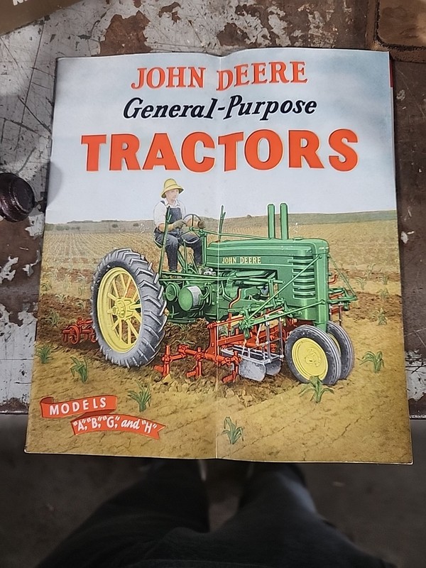 Vtg John Deere General Purpose Tractors Model A,B,G,H Brochere GC READ