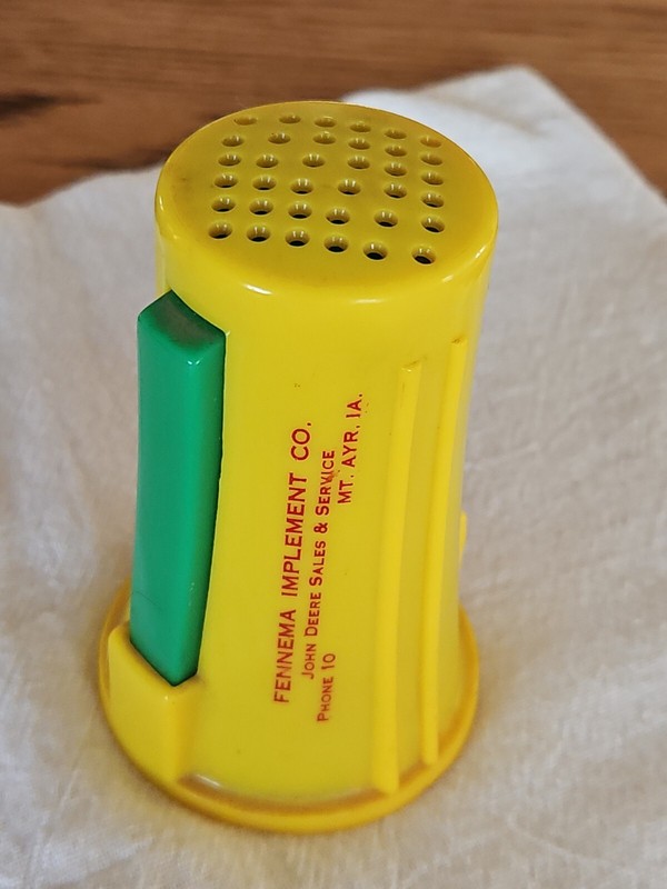 Fennema Implement John Deere Sales Ph 10 Shaker Mt Ayr Iowa IS THIS FAMILY?