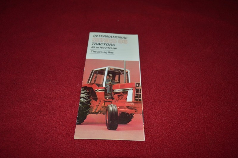 International Harvester 886 986 1086 1486 1586 Tractor Dealer’s Brochure YABE