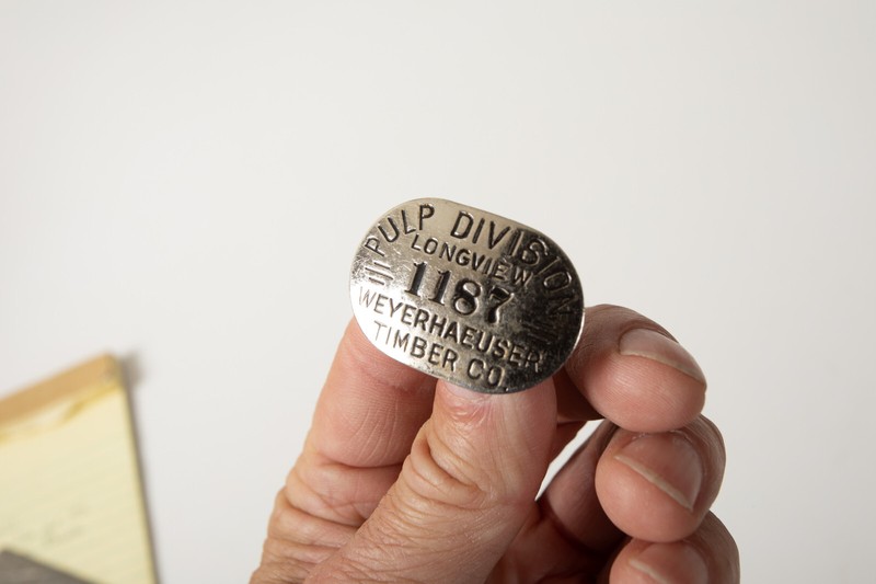 Weyerhaeuser Timber Co Employee Badge (B10B) Pulp Division (JSF6) Longview 1187 gallery