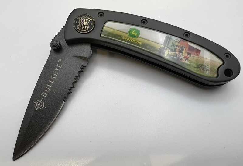 Smith & Wesson JOHN DEERE ‘Bullseye’ Pocket Knife In Collectible Tin ZOLAN ARTS gallery