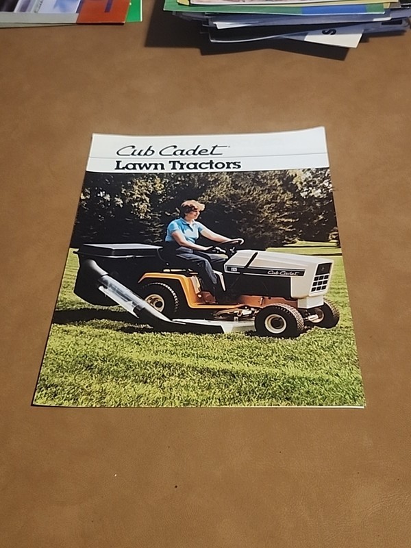 Cub Cadet 805 1105 1110 1106 1111 1605 1610 Lawn Tractor BROCHURE FREE SHIPPING