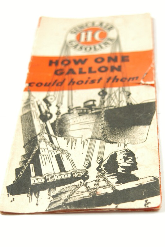 SINCLAIR GASOLINE BROCURE FROM 1934 (H-1-2-15)