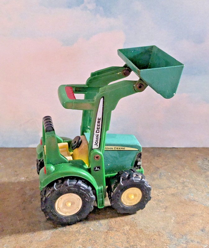 ERTL JOHN DEERE TRACTOR w/FRONT END LOADER & GRAIN TRAILER (1/64) ~ G to VGUC! gallery