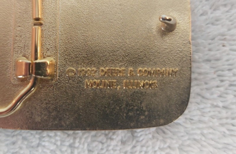 JOHN DEERE FARM TRACTOR AGRICULTURE FARMING FARMER MENS METAL BELT BUCKLE 1992 gallery