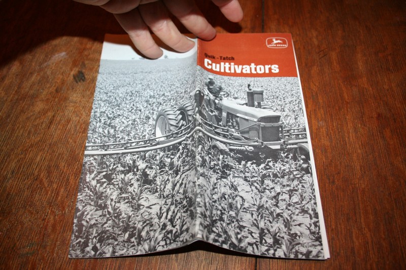 John Deere Quik-Tatch Cultivators Brochure 2510 4020 1967 gallery