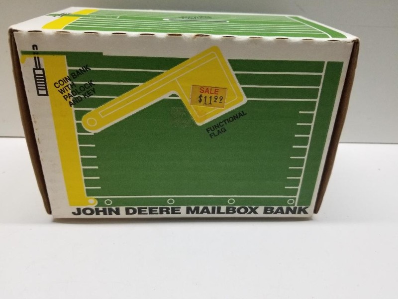 John Deere ERTL Rural Mailbox Bank NEW IN BOX Vintage 1986 Padlock And Key 5589