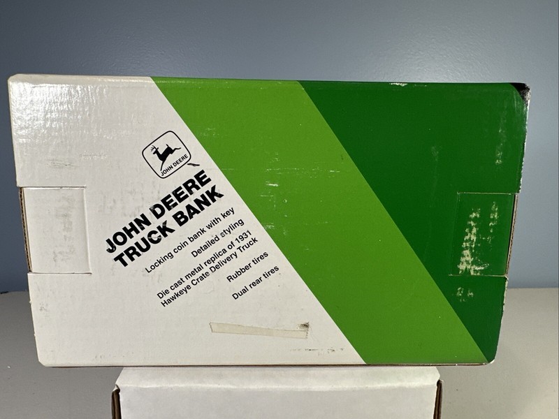 1991 Ertl John Deere Truck Bank Hawkeye Crate Delivery NEW 1/34 Made USA #5687 gallery
