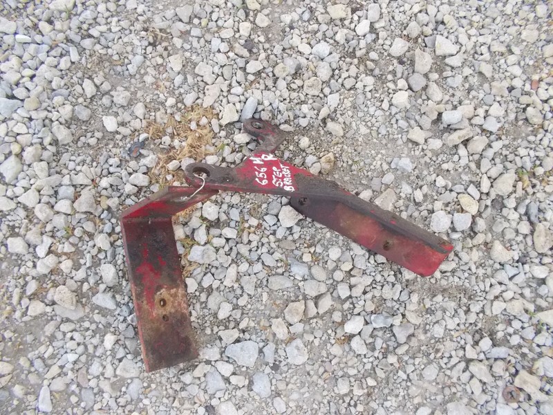 Farmall 656 Rowcrop High Utility tractor IH right step brackets