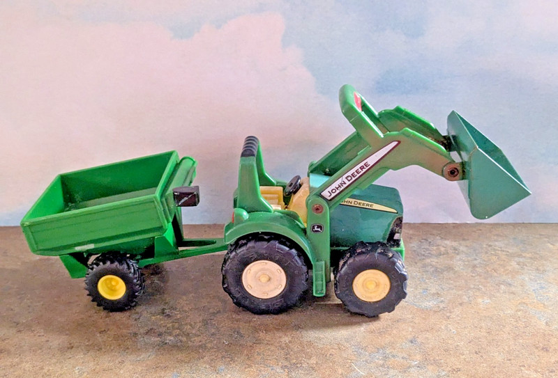 ERTL JOHN DEERE TRACTOR w/FRONT END LOADER & GRAIN TRAILER (1/64) ~ G to VGUC! gallery