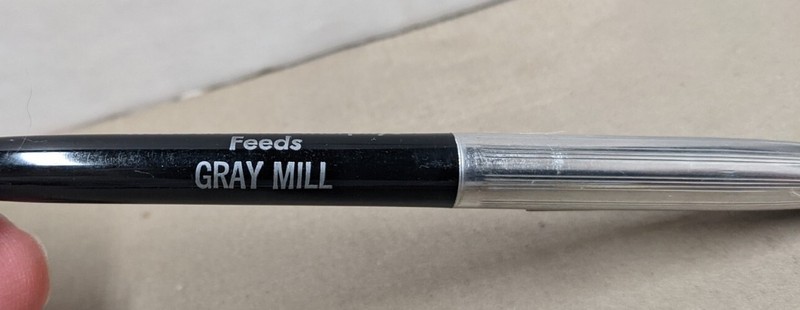 Vintage Hubbard And Murphy’s Feeds Gray Mill Gray Iowa IA Pen