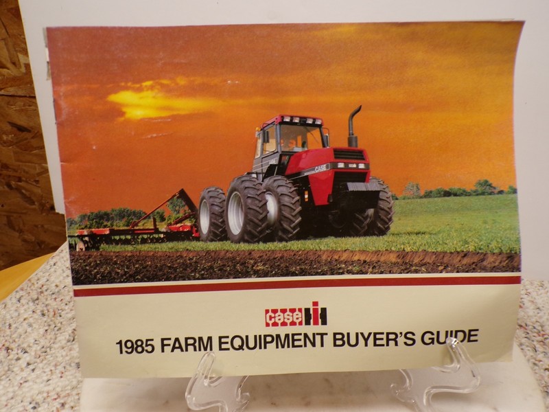 1985 CASE IH BUYER’S GUIDE FULL-LINE TRACTOR-COMBINE-IMPLEMENT SALES BROCHURE