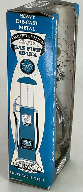 John Deere Wayne Vintage Metal Gas Pump Replica Limited Edition Gearbox In Box gallery