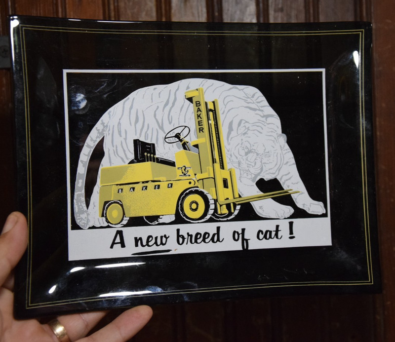 CATAPILLAR TIGER NEW BREED OF CAT GREEN SMOKED GLASS DEALER AWARD SIGN VINTAGE