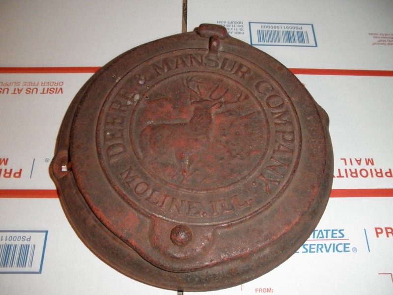 Vintage John Deere & Mansur Co. Cast Iron Corn Planter Lid Farm mounting bracket