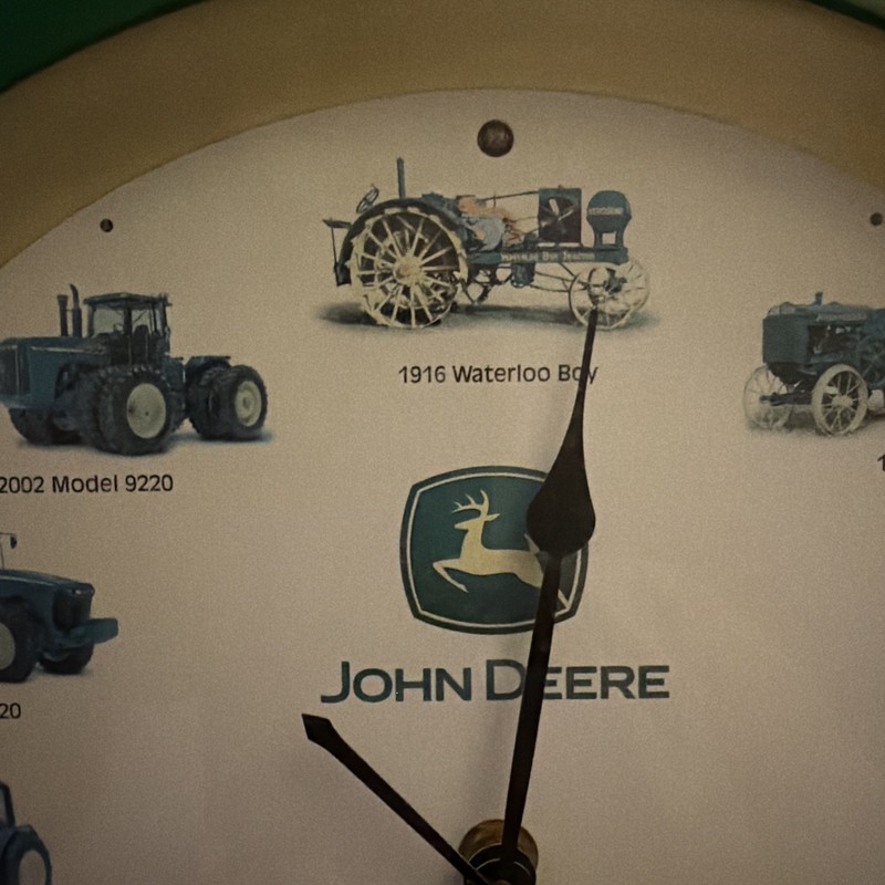 JOHN DEERE TRACTOR WALL CLOCK TRACTOR SOUNDS TESTED WORKS RARE gallery