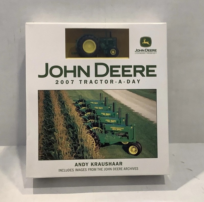 John Deere 2007 Tractor A Day Calendar with Bonus Tractor