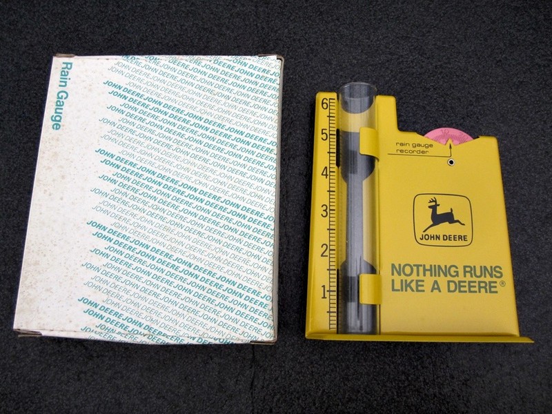 Vintage NOS John Deere Metal & Glass Rain Gauge OBM-475