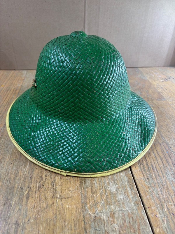 VINTAGE JOHN DEERE STRAW HAT 1940s Four-legged Deer Logo Quality Farm gallery