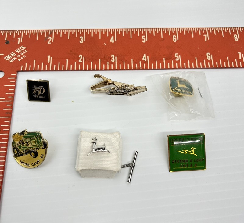 Lot Of Vintage John Deere Pins Various Designs (Some are New )